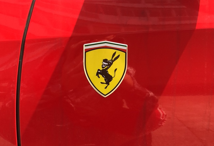 被網友“惡搞”的6大汽車車標！捷豹上榜，較后一個讓人大開眼界