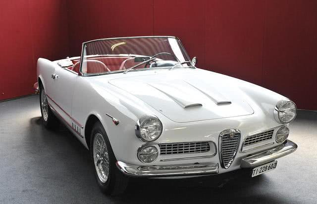 一條蛇和一個十字架，這個車標你見過嗎？它還有故事背景！