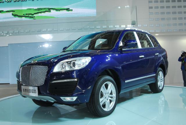 以為撞了一輛賓利，差點嚇哭，車標怎么不是個B？