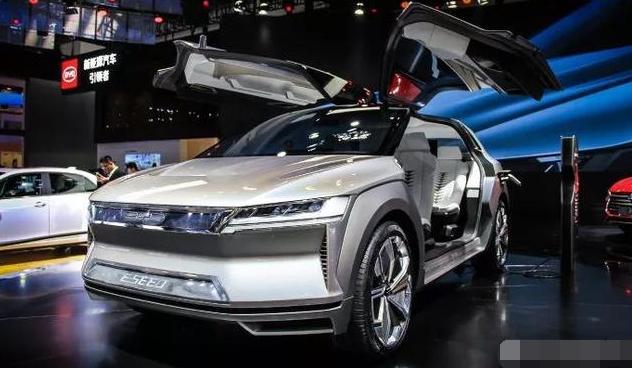 車標(biāo)太丑拉低銷量，這次比亞迪換新車標(biāo)，你們還滿意嗎？