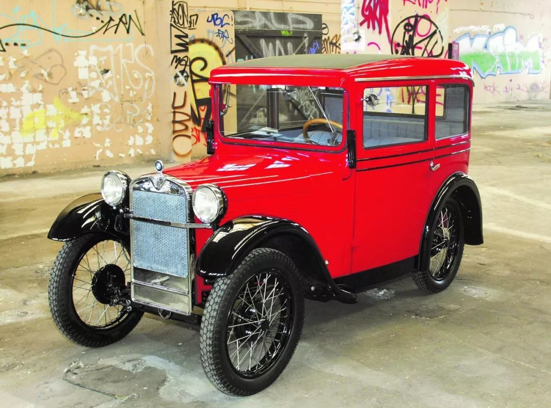 寶馬的藍白車標來源于螺旋槳？99%的人其實都錯了...