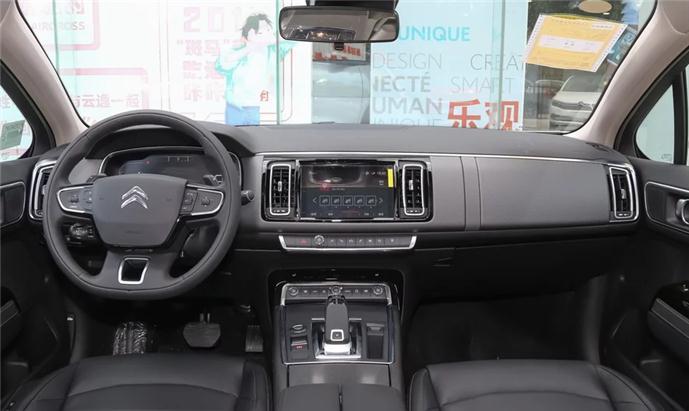 被車標拖累的“舒適王”，高速穩如牛，滿油1093Km，國六卻沒人要