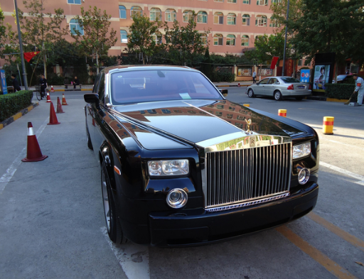 勞斯萊斯總裁：如果你能拿掉車標，這部勞斯萊斯直接送給你