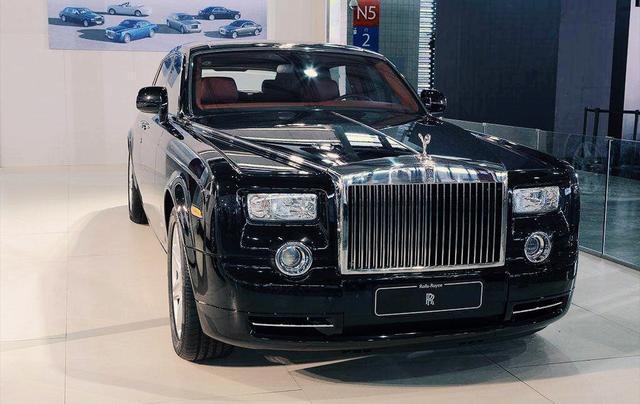 “勞斯萊斯”輪轂標志，為啥老是站立的？