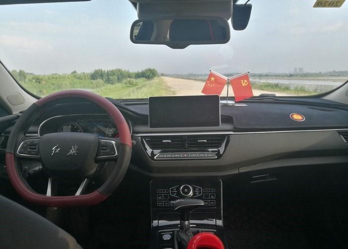 15萬(wàn)的高端國(guó)產(chǎn)B級(jí)車，配11個(gè)BOSE音響，車標(biāo)超有面子