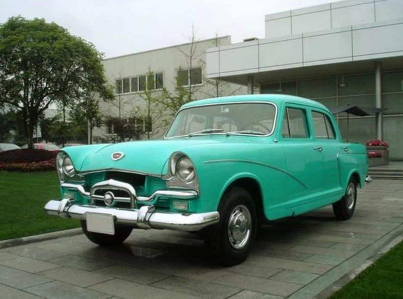 這個國產汽車品牌要復出了！榮威先把車標換上了