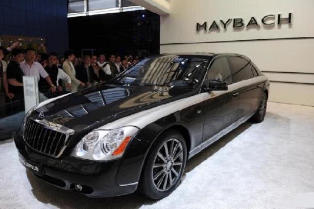 全球僅百輛的邁巴赫齊柏林，一個車標買一輛車，較大亮點卻被吐槽