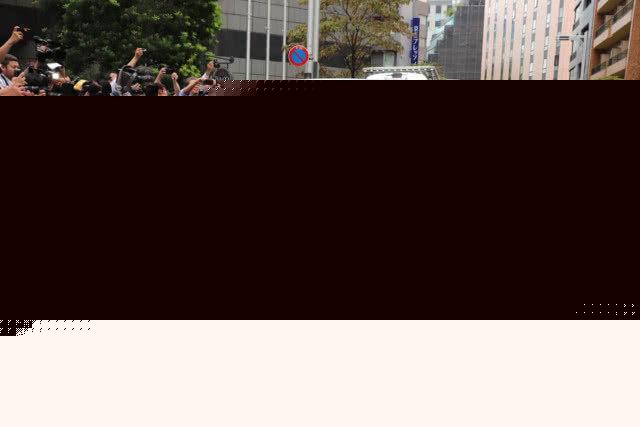 豐田章男的座駕，“金鳳凰”車標(biāo)很別致，氣場不輸勞斯萊斯