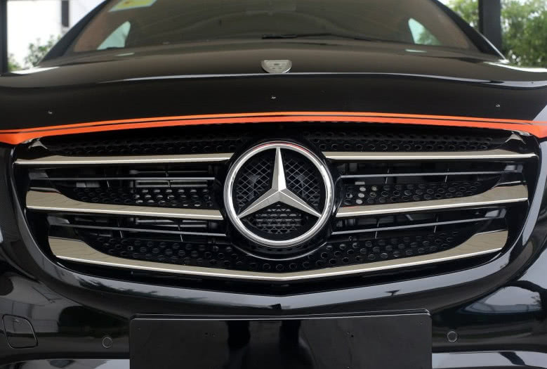 售價108萬元的MVP，看了車標網友都覺得比買埃爾法值