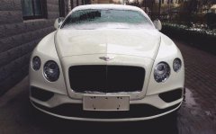 賓利車標15萬，還不對稱，左