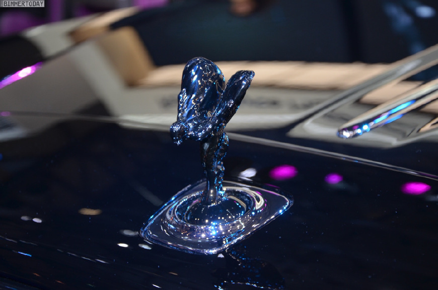 勞斯萊斯天價(jià)車標(biāo)！飛天女神像，憑什么賣到25萬還很多人說值！