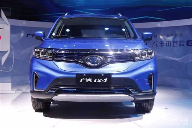 掛著傳祺的車標，非要說是廣豐的新車？網友：給雙積分逼的