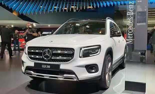 全新奔馳GLB200,同級唯一提供7座版，賣的不止車標和內(nèi)飾