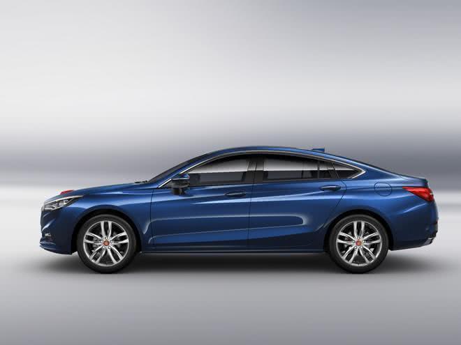 紅旗終于覺醒，全新車標＋勞斯萊斯設計師，不足15萬，不火都難