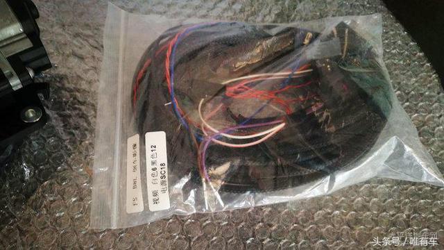 高爾夫升級(jí)原廠車標(biāo)翻蓋倒車攝像頭