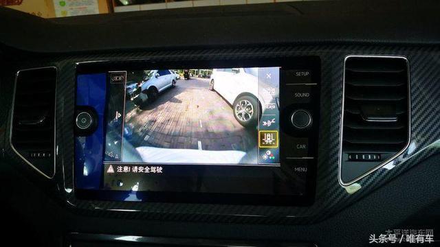 高爾夫升級(jí)原廠車標(biāo)翻蓋倒車攝像頭
