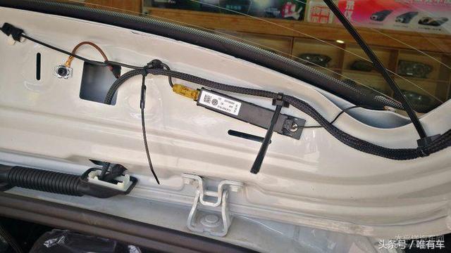 高爾夫升級(jí)原廠車標(biāo)翻蓋倒車攝像頭