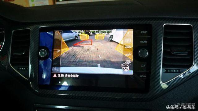 高爾夫升級(jí)原廠車標(biāo)翻蓋倒車攝像頭
