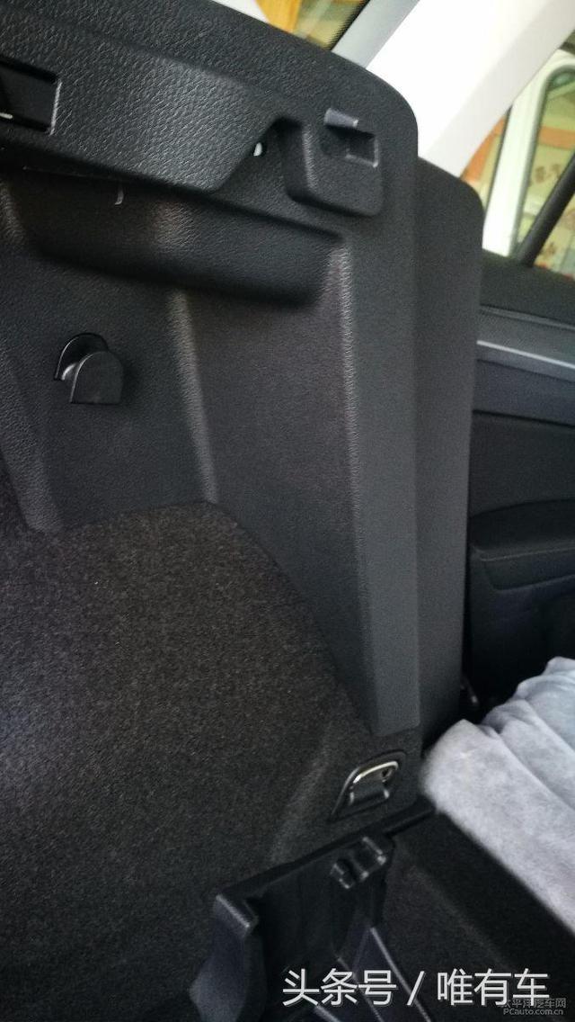 高爾夫升級(jí)原廠車標(biāo)翻蓋倒車攝像頭