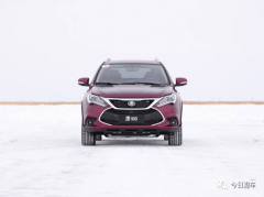 換了車標 改了尺寸 2017款比亞