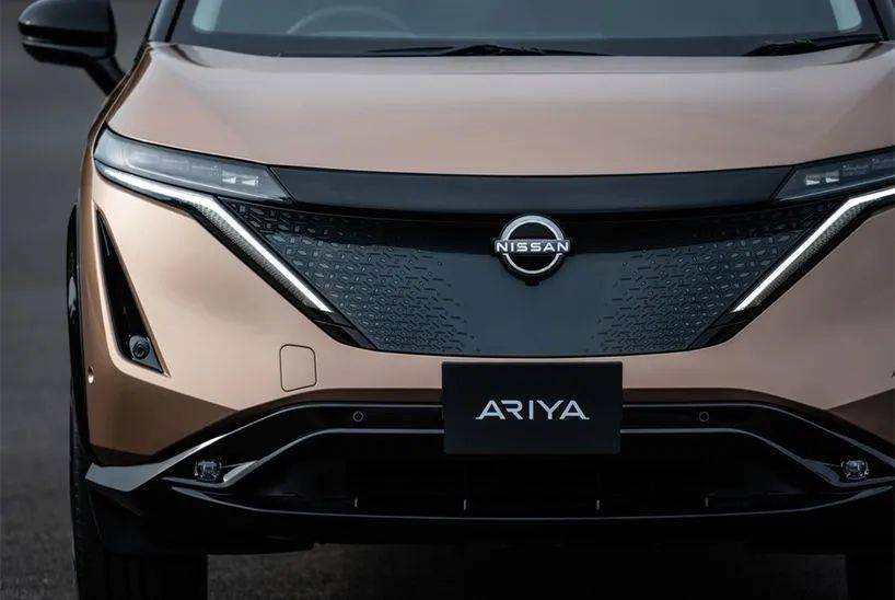 新Logo跨界風，超600公里續航的日產Ariya亮點十足