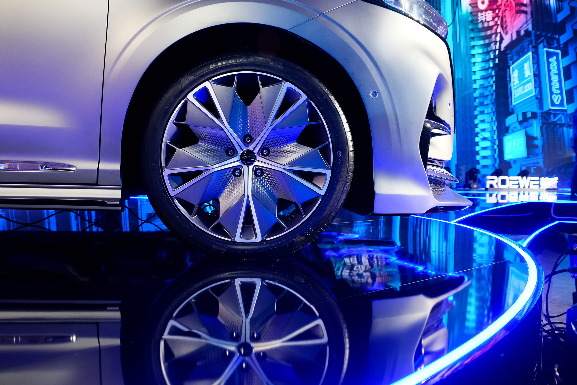 開啟品牌新紀元 榮威品牌日發(fā)布多款重磅新車