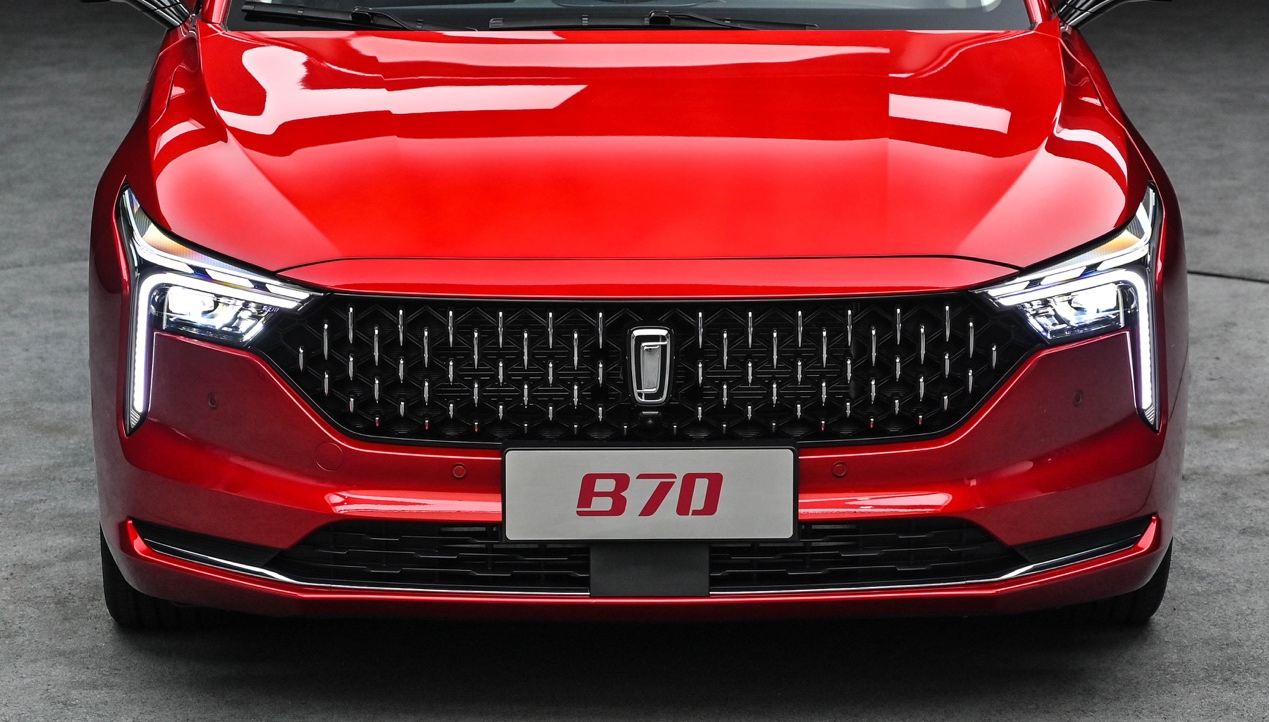 將概念車“量產化”，全新第三代奔騰B70官圖曝光