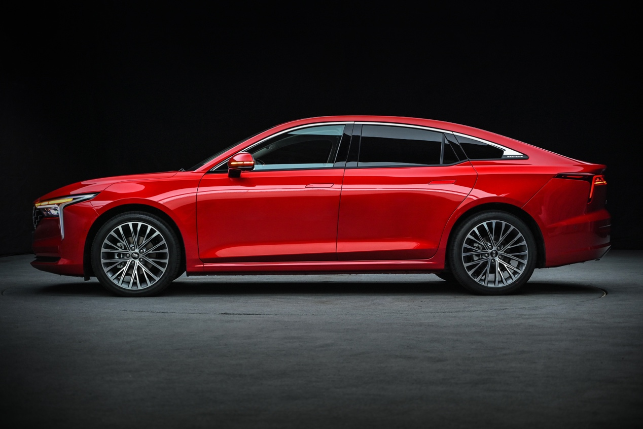 將概念車“量產化”，全新第三代奔騰B70官圖曝光