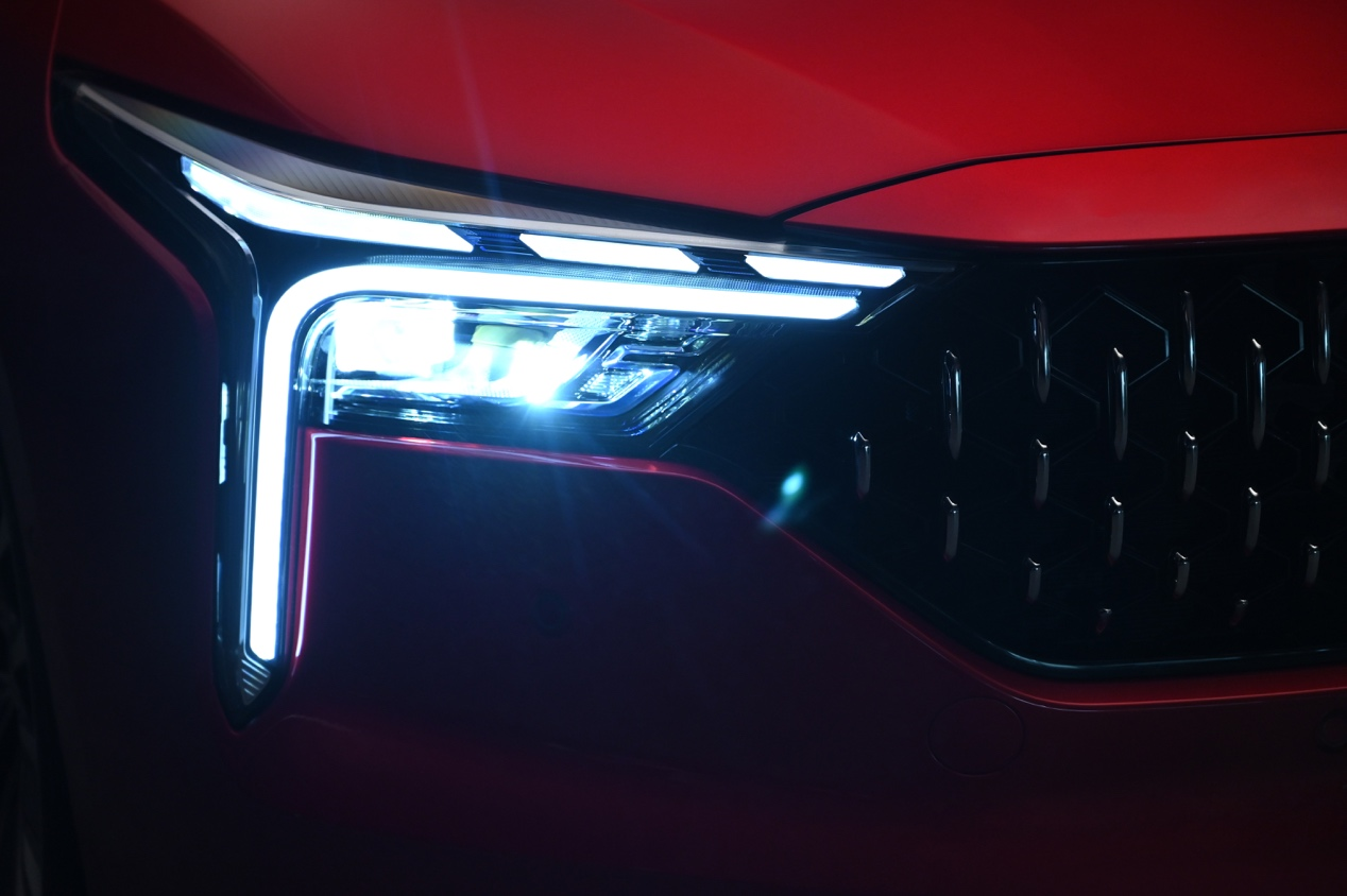 將概念車“量產化”，全新第三代奔騰B70官圖曝光