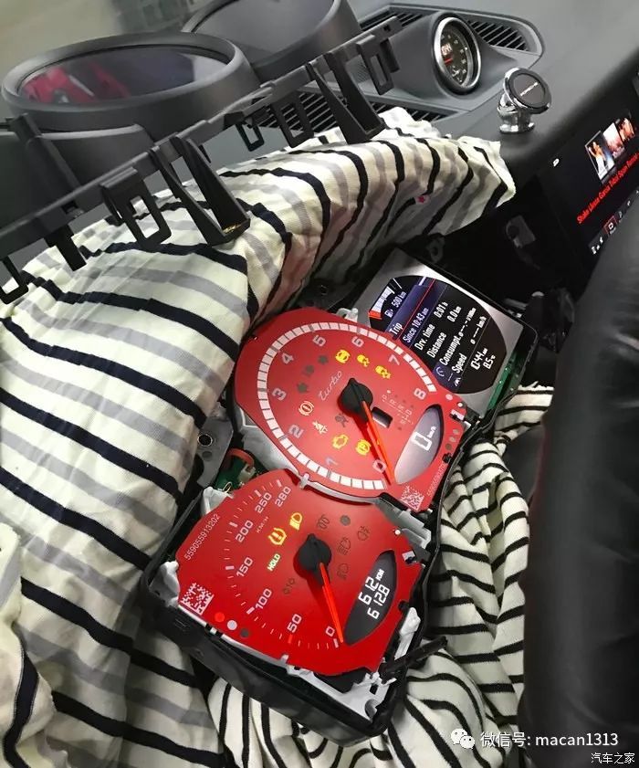 小哥花了一輛macan的錢來改裝新提的車，尤其那個輪轂。。。。。