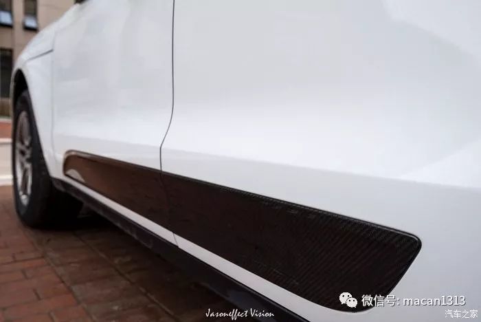 小哥花了一輛macan的錢來改裝新提的車，尤其那個輪轂。。。。。