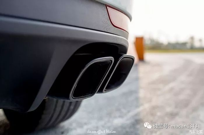 小哥花了一輛macan的錢來改裝新提的車，尤其那個輪轂。。。。。