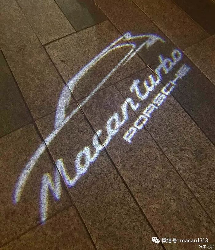 小哥花了一輛macan的錢來改裝新提的車，尤其那個輪轂。。。。。