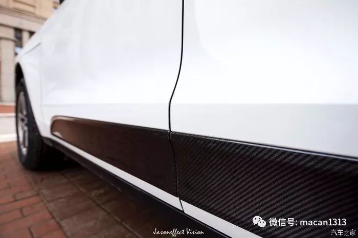 小哥花了一輛macan的錢來改裝新提的車，尤其那個輪轂。。。。。