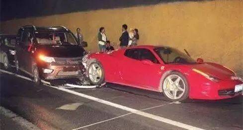 因為手癢一不小心搜索了某寶的車標銷售，結果發現……