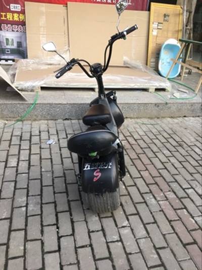 因為手癢一不小心搜索了某寶的車標銷售，結果發現……