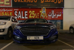 紅旗車在迪拜走紅，比勞斯萊