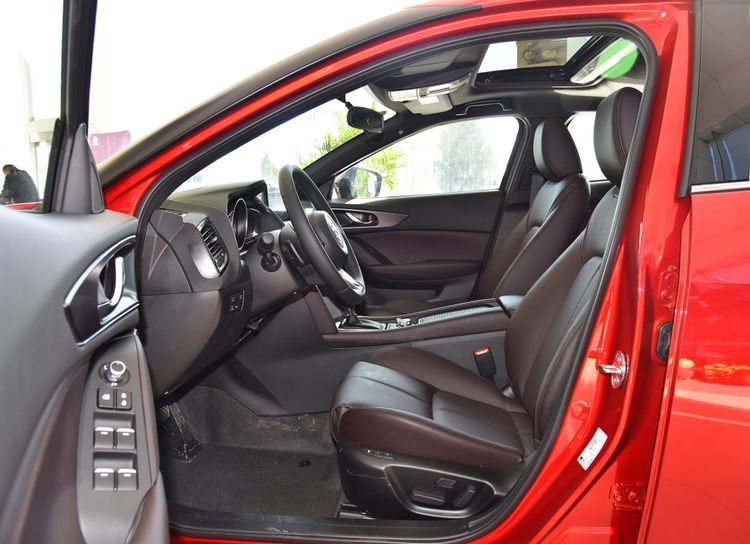 起步14.88萬，還是合資車，網(wǎng)友：讓車標(biāo)給拖累了！