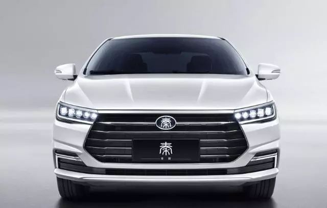 比亞迪終于“聽勸”了，新車標已注冊，高級感并肩奔馳