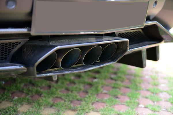 蘭博基尼龍年限量版，全球僅10臺，連車標都換了！