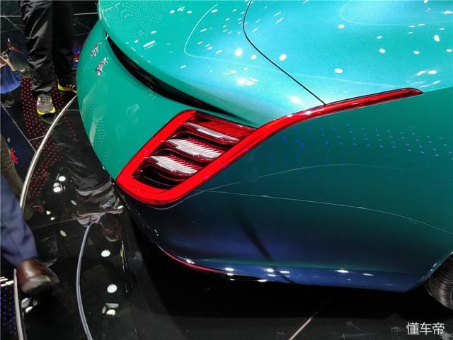 全球首發(fā)的紅旗超跑！光車標就能值1000萬，勞斯萊斯都被打臉