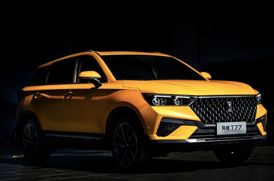 一汽奔騰換的，不僅僅是全新車標...