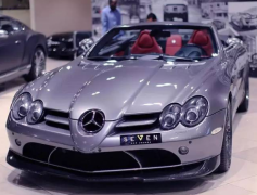 奔馳超跑卻有邁凱倫的車標(biāo)，