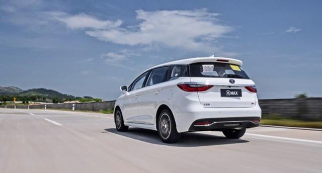 Build Your Dreams 成真，換掉車標(biāo)，采用新造型，終于要騰飛了