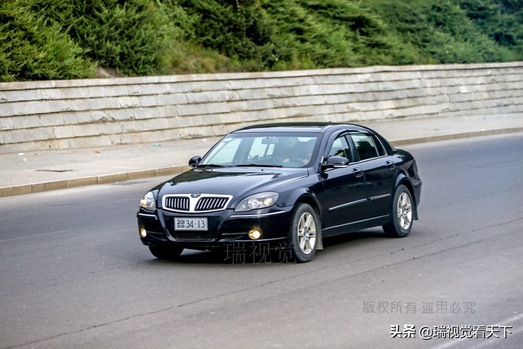 朝鮮數(shù)款“和平”牌小汽車，大都有中國汽車影子，車標(biāo)獨(dú)特寓意深