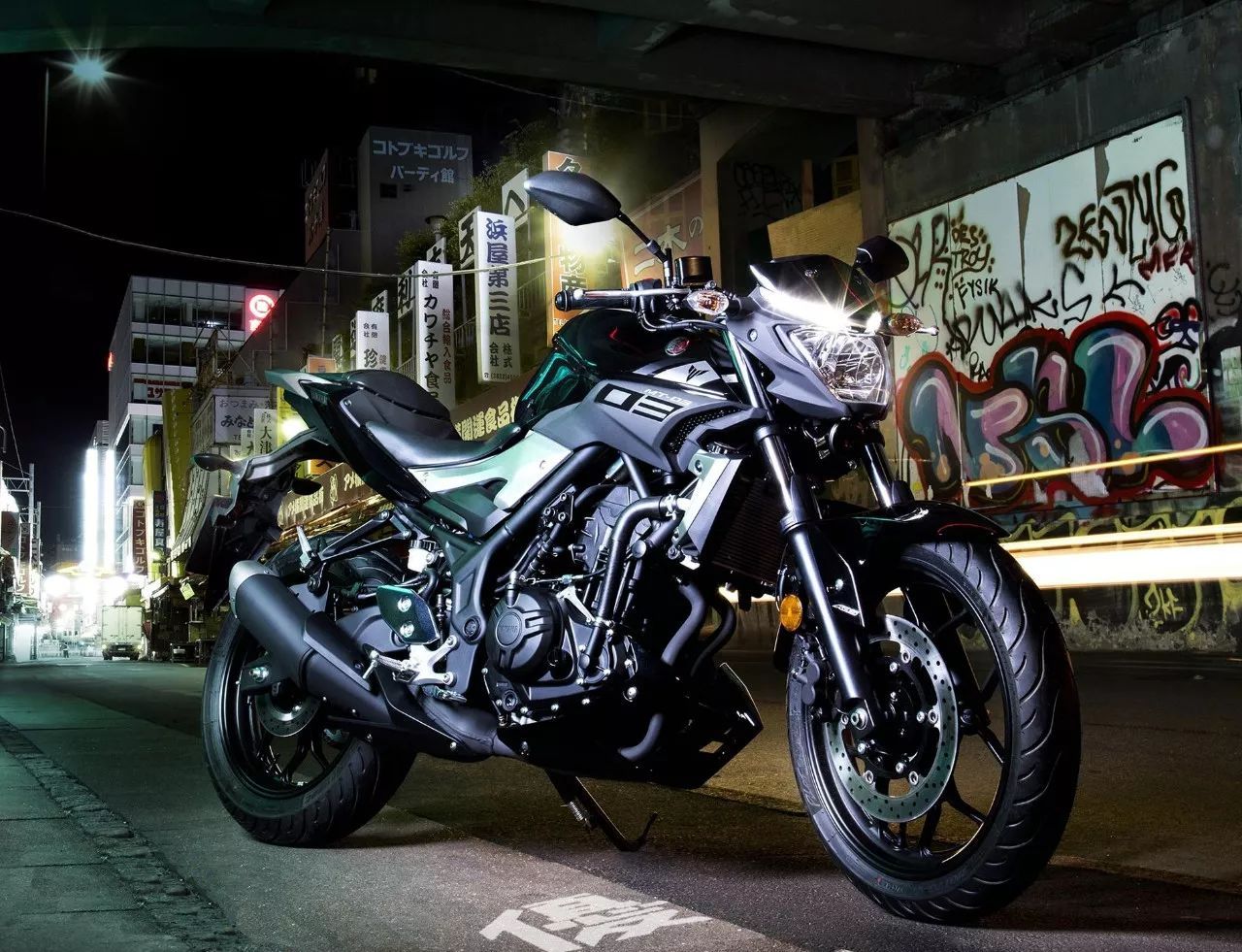 實話： 撕掉寶馬G310R的車標(biāo)...