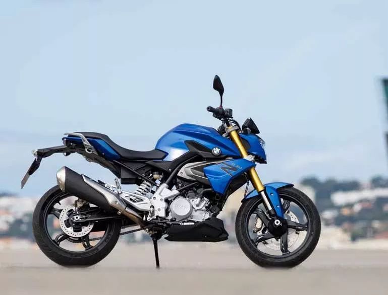 實話： 撕掉寶馬G310R的車標(biāo)...