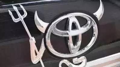 “很黃很暴力”的惡搞車標(biāo)，我只服雷諾！