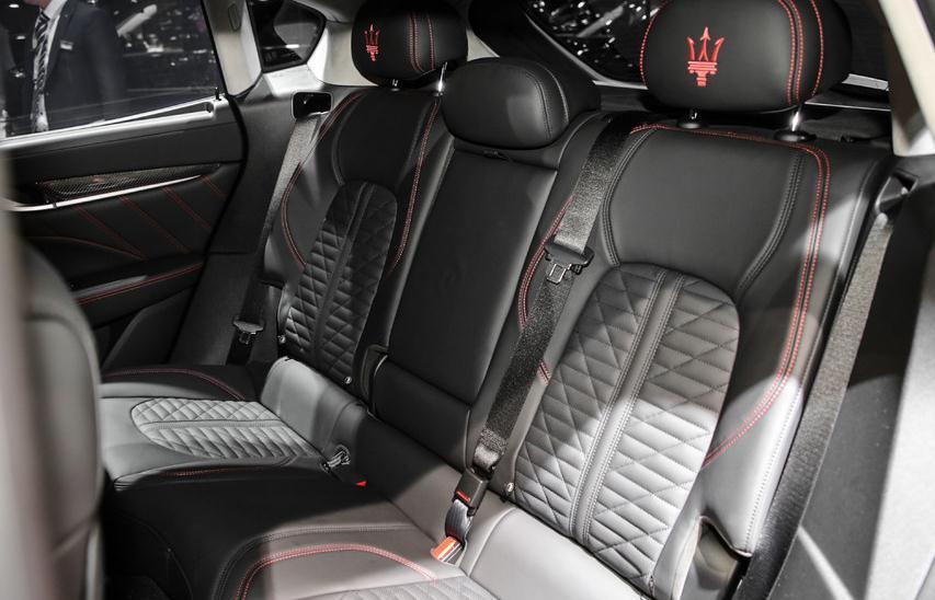 豪車界的標桿，車標彰顯身份，長超5020mm，只要96萬起！