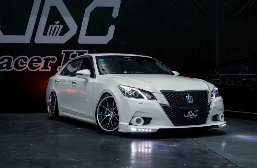 “皇冠?”停產(chǎn)，我爹說他的青春結(jié)束了